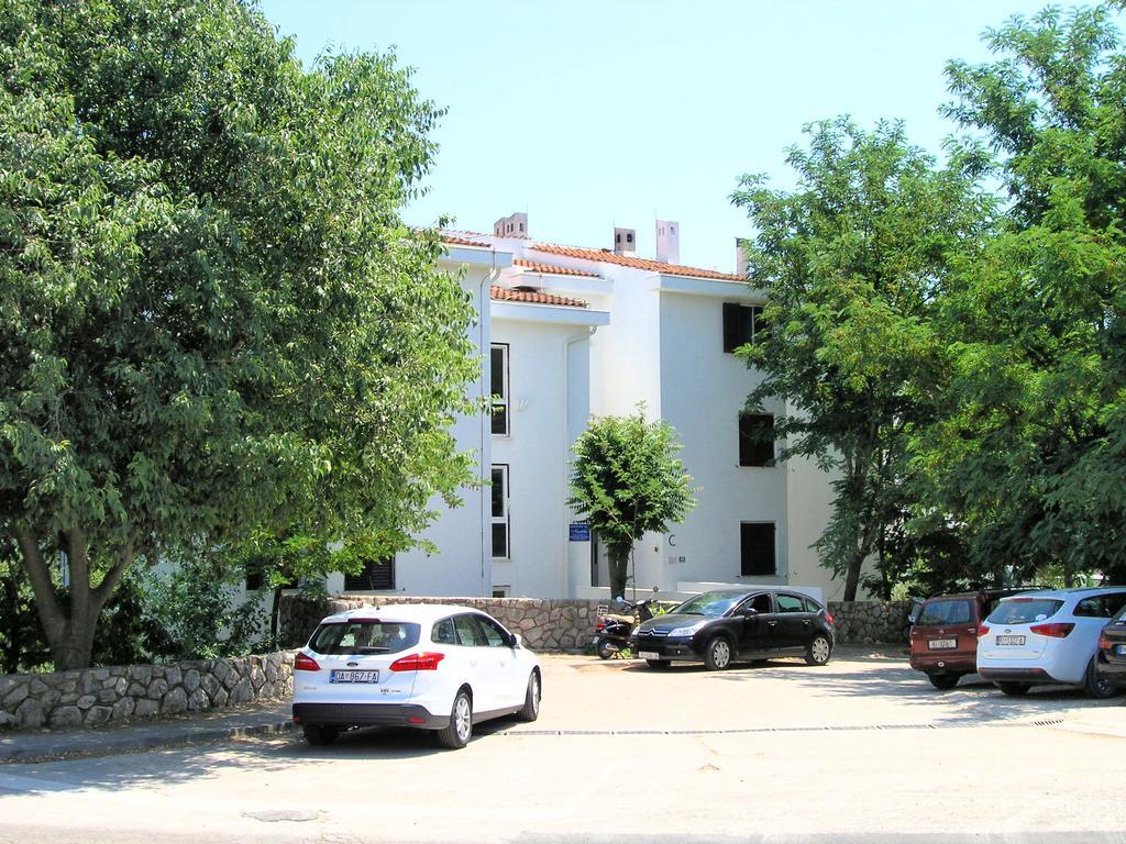 Apartment Dragica Krk Town Exterior foto